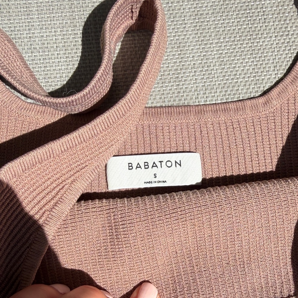 Babaton Ribbed Square-Neck Crop Tank - Picture 3 of 3